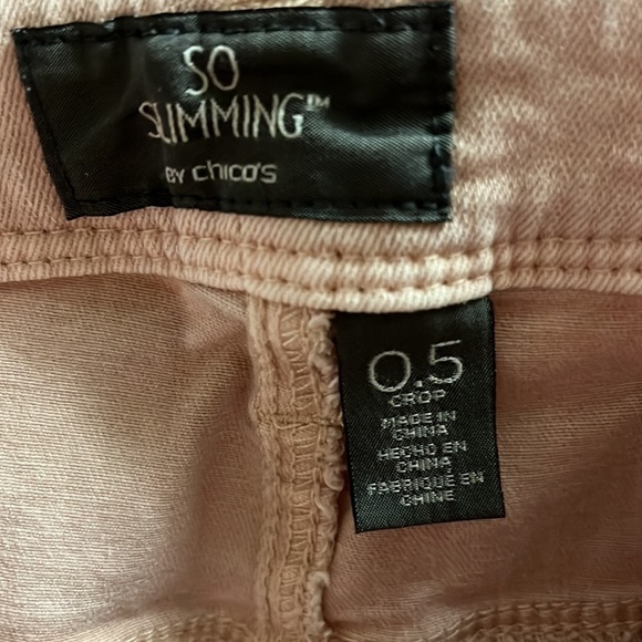 Pale pink, so slimming jeans by Chicos size 0.5 crop denim, soft 4 pockets​​​ - Picture 8 of 10